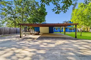 235 S Cir Dr, Livingston, TX 77351 - Photo 6