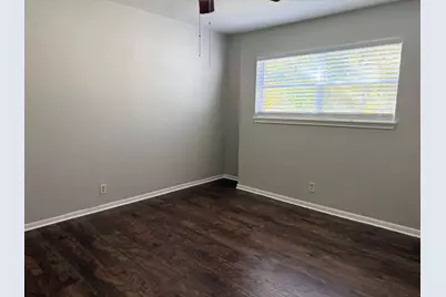 2102 5th Avenue N #12, Texas City, TX 77590 - Photo 12