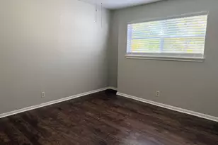 2102 5th Ave N, Texas City, TX 77590 - Photo 12