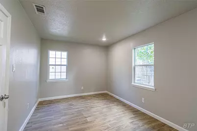 3818 Blodgett Street, Houston, TX 77004 - Photo 28
