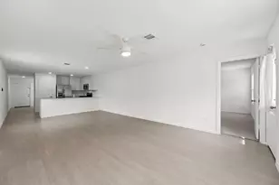 252 Houston Ave, Angleton, TX 77515 - Photo 16