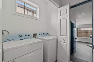 7013 Corsicana St, Houston, TX 77020 - Photo 18