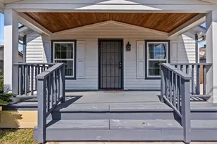 7013 Corsicana St, Houston, TX 77020 - Photo 1