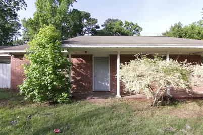 3610 W Davis, Conroe, TX 77304 - Photo 2