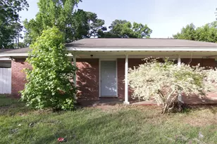 3610 W Davis, Conroe, TX 77304 - Photo 2