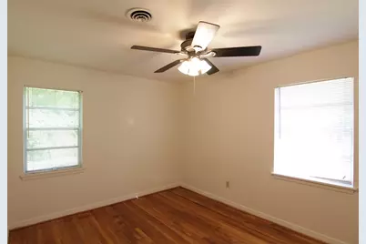 3610 W Davis, Conroe, TX 77304 - Photo 24