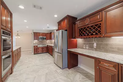 12515 Lakecrest Circle, Cypress, TX 77429 - Photo 10