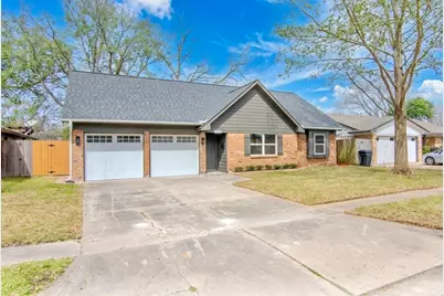 9723 Southport Drive, Houston, TX 77089 - Photo 2