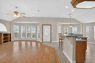 514 Pompano St, Bayou Vista, TX 77563 - Photo 6