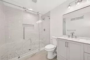 2 Kittiwake Ct, Spring, TX 77380 - Photo 44