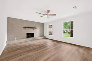 2 Kittiwake Ct, Spring, TX 77380 - Photo 6