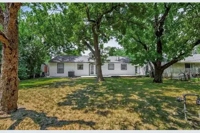 7023 Crestmont Street, Houston, TX 77033 - Photo 24