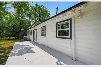 7023 Crestmont Street, Houston, TX 77033 - Photo 22