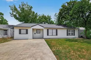 7023 Crestmont St, Houston, TX 77033 - Photo 26