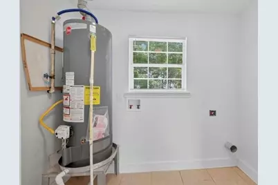 7023 Crestmont Street, Houston, TX 77033 - Photo 20