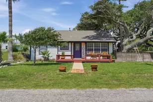 1029 Lady Claire St, Rockport, TX 78382 - Photo 1