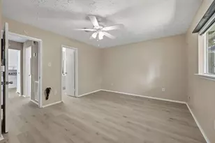 5421 Diane Ct, Spring, TX 77373 - Photo 10