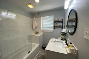 1604 Avenue L, Galveston, TX 77550 - Photo 10