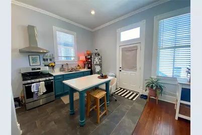 1604 Avenue L, Galveston, TX 77550 - Photo 18