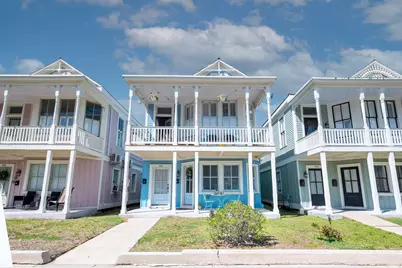 1604 Avenue L, Galveston, TX 77550 - Photo 1