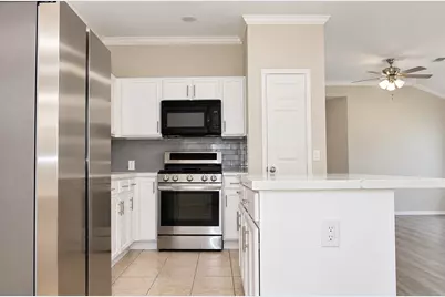 4815 Cliffpoint Court, Katy, TX 77449 - Photo 8