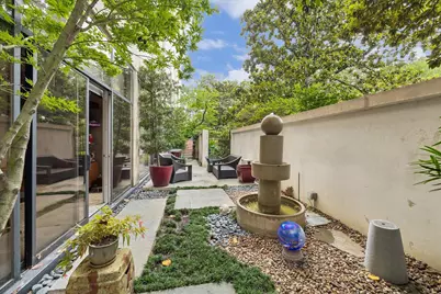 121 N Post Oak Lane #104, Houston, TX 77024 - Photo 20