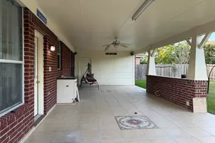 10331 Low Bridge Ln, Sugar Land, TX 77498 - Photo 20