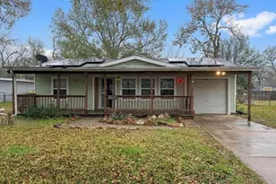 503 Honeysuckle Dr, La Marque, TX 77568 - Photo 1