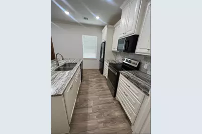 2548 Appian Way, New Caney, TX 77357 - Photo 10