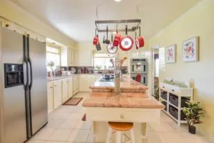 9115 Chesney Downs Dr, Houston, TX 77083 - Photo 16