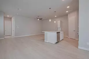 8925 Grovner Pl, Houston, TX 77055 - Photo 6