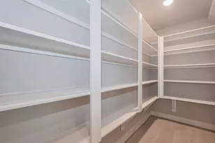 8925 Grovner Pl, Houston, TX 77055 - Photo 14
