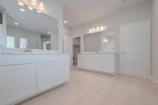 8925 Grovner Pl, Houston, TX 77055 - Photo 22