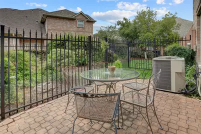 1135 Enclave Square W, Houston, TX 77077 - Photo 28