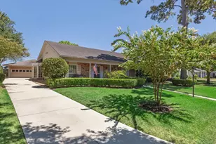 818 Olney Oak Dr, Houston, TX 77079 - Photo 1