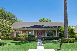 818 Olney Oak Dr, Houston, TX 77079 - Photo 2