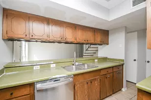 4258 Belle Park Dr, Houston, TX 77072 - Photo 10