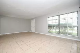4258 Belle Park Dr, Houston, TX 77072 - Photo 4