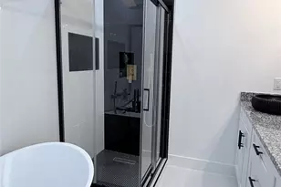 2823 Woodcreek Meadows Ln, Houston, TX 77073 - Photo 18