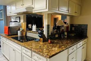 522 Wild Wind Ln, Houston, TX 77013 - Photo 10