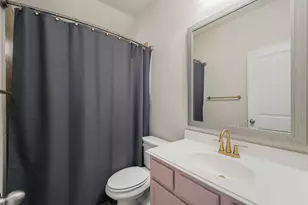 1610 Golden Taylor Dr, Pearland, TX 77581 - Photo 30
