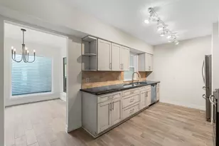 1928 Augusta Dr, Houston, TX 77057 - Photo 12