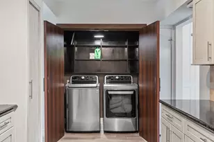 1928 Augusta Dr, Houston, TX 77057 - Photo 16