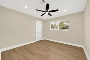 3203 Falling Brook Dr, Houston, TX 77345 - Photo 26