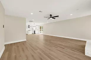 3203 Falling Brook Dr, Houston, TX 77345 - Photo 16