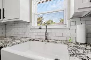 6031 McKnight St, Houston, TX 77035 - Photo 16