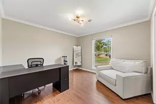 6031 McKnight St, Houston, TX 77035 - Photo 8