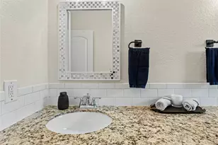 6031 McKnight St, Houston, TX 77035 - Photo 24