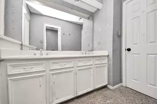 3210 Deer Creek Dr, Sugar Land, TX 77478 - Photo 28