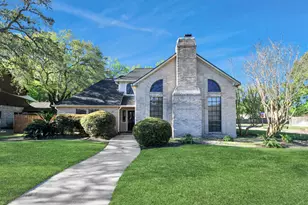 3210 Deer Creek Dr, Sugar Land, TX 77478 - Photo 2